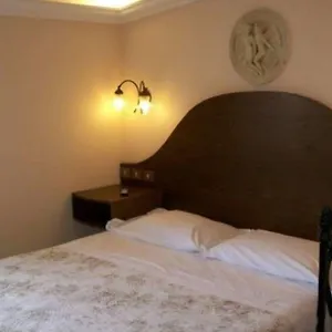 https://hotel-prati-rome.it-romehotels.com