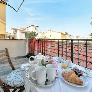 Apartment Guelfa 30-exclusive In The Heart Of Florence